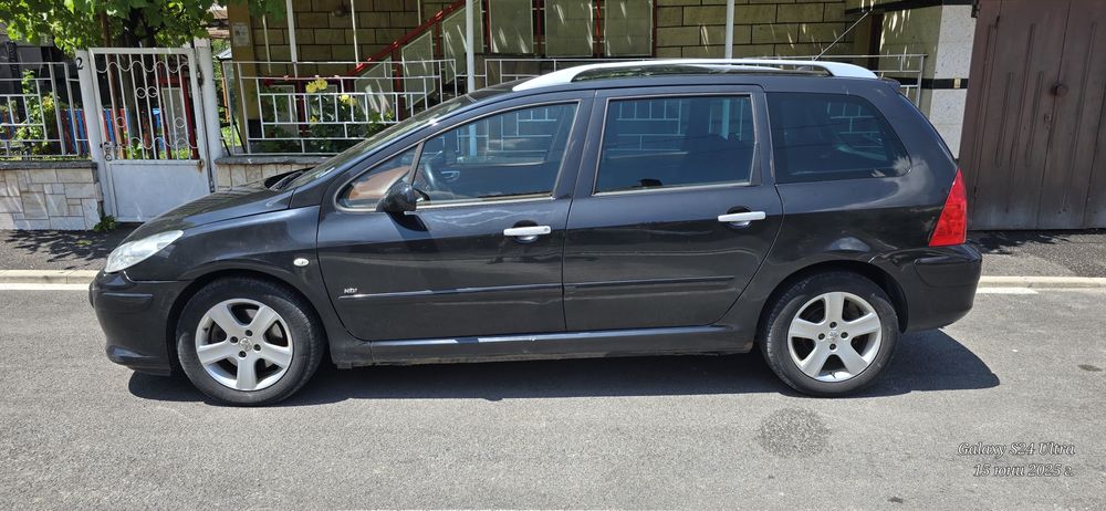 Продават се на части Пежо 407 и 307