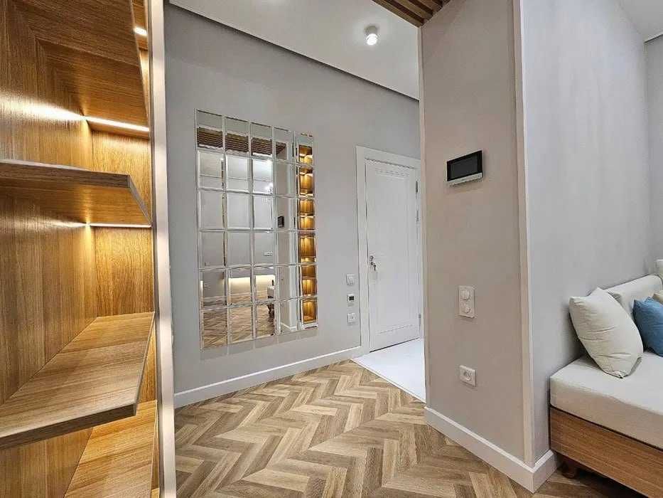 Сдам 2-х ком  квартиру с шикарным на Чиланзаре, ор-р метро Новза А1