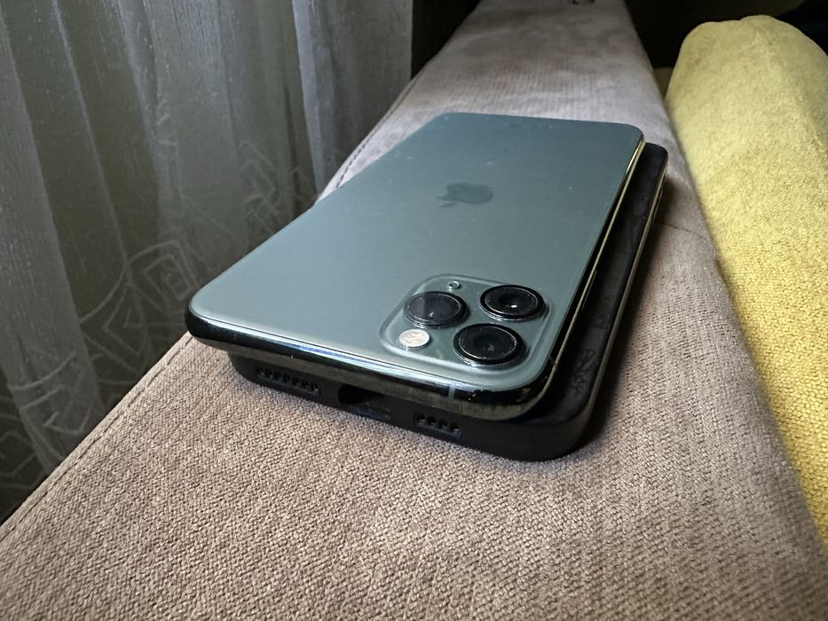 Iphone 11 Pro Max. Midnight Green, 256GB
