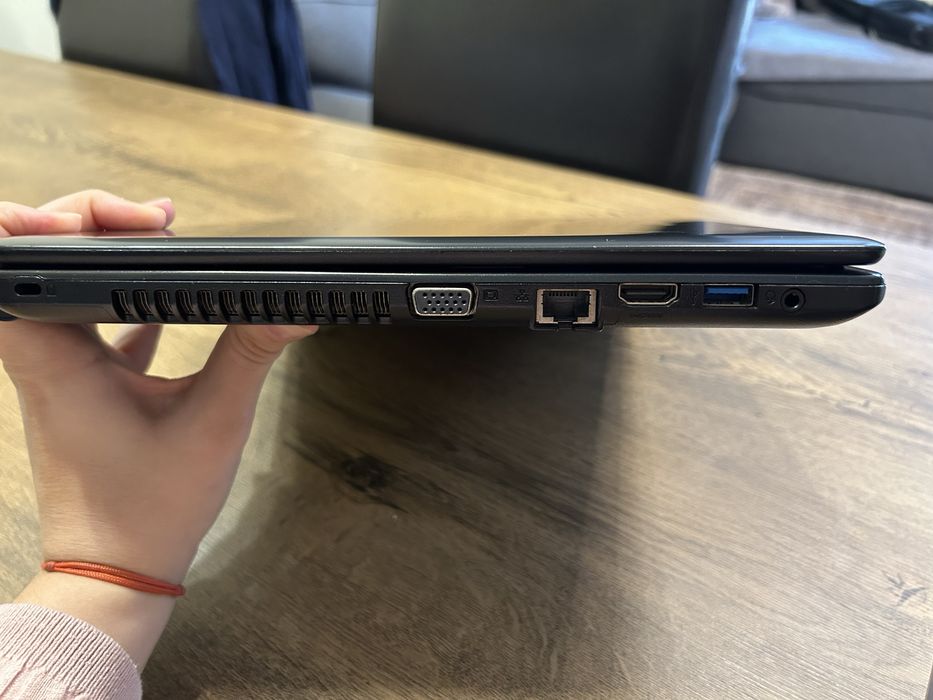 Лаптоп Acer Aspire E1-570