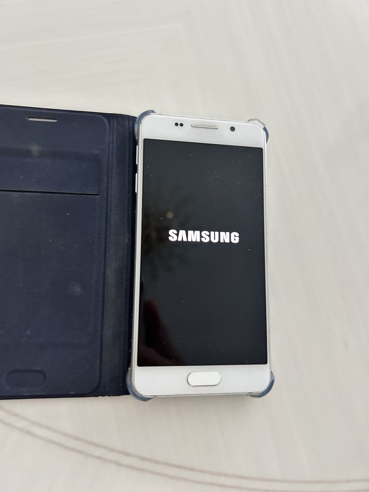 Телефон Samsung Galaxy A3 6