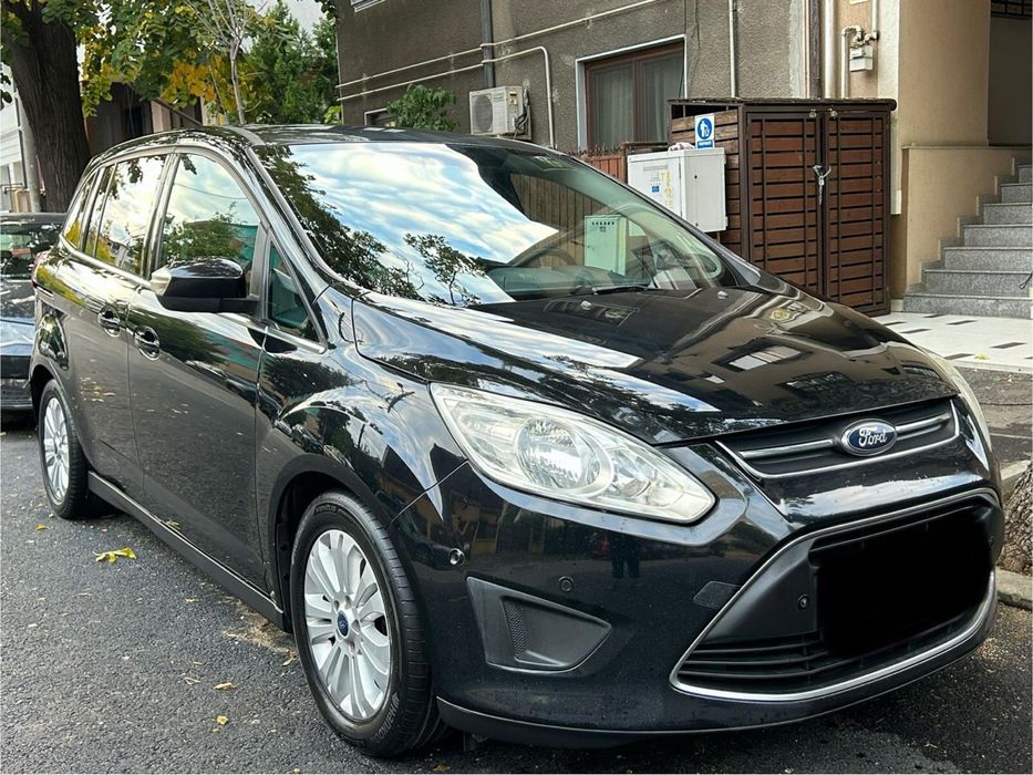 Ford C-max 2013 7 locuri 2.0 L diesel automat impecabil variante +/-