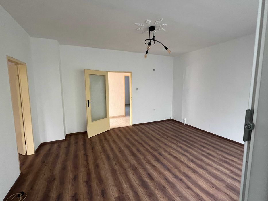 Продава се Тристаен апартамент в Пловдив, Въстанически - 87 кв.м за 1989 €/кв.м - Снимка #7