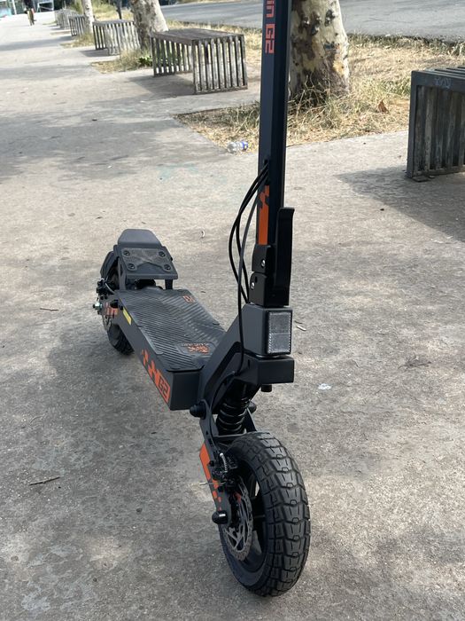 Trotineta electrica kukirin g2