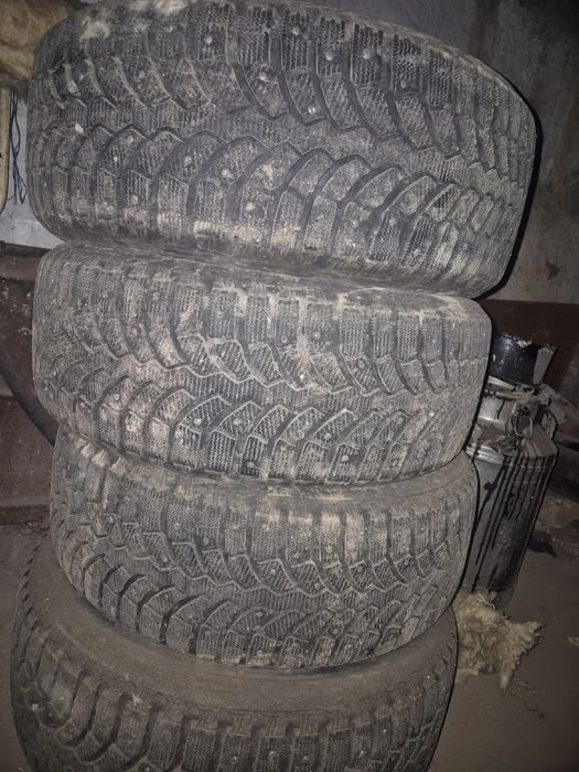 Продам зимнюю резину BRIDGESTONE