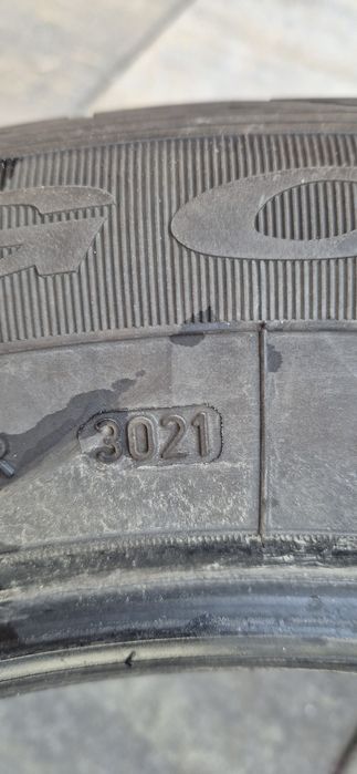 255 55 R18 iarna m+s  Nokian 6mm +  Debica 4mm