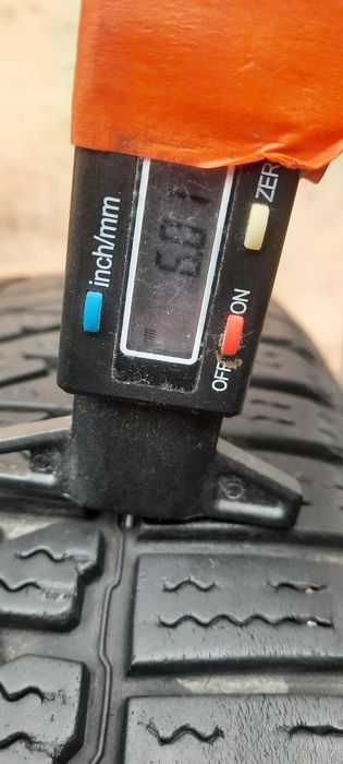 2 броя зимни гуми 235 55 19 Kumho