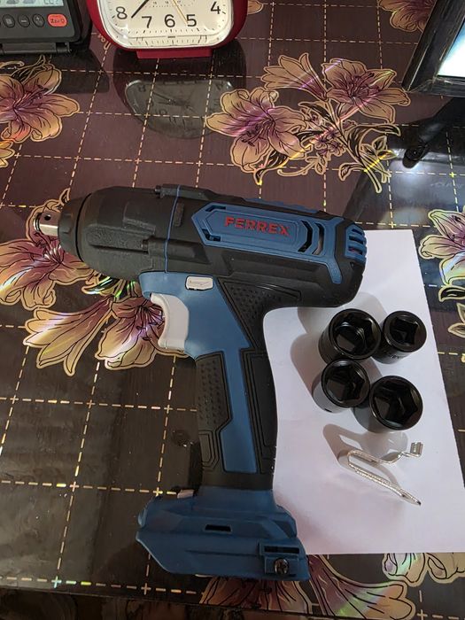 Masina de isurubat  ferrex