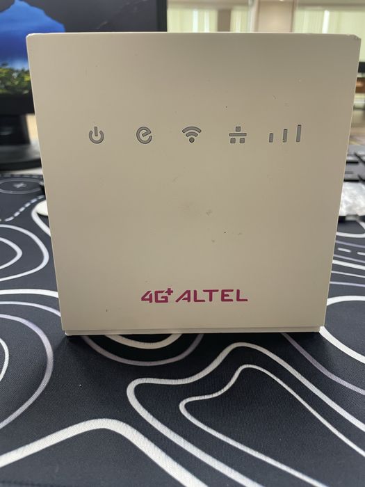 Продаю 4G Wi-Fi роутер Altel P05