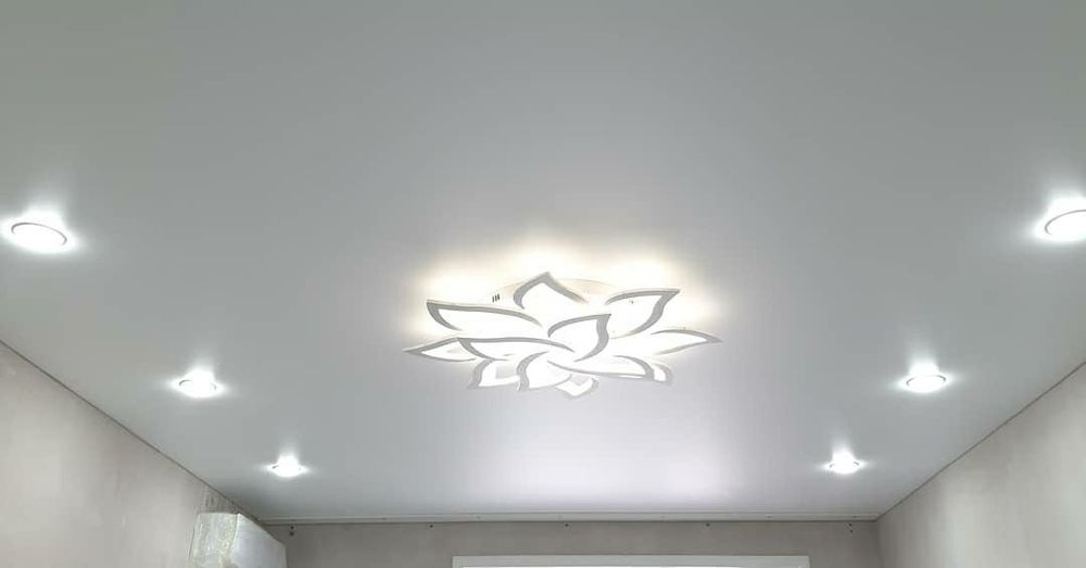 Натяжные потолка. Полотно отличного качества.