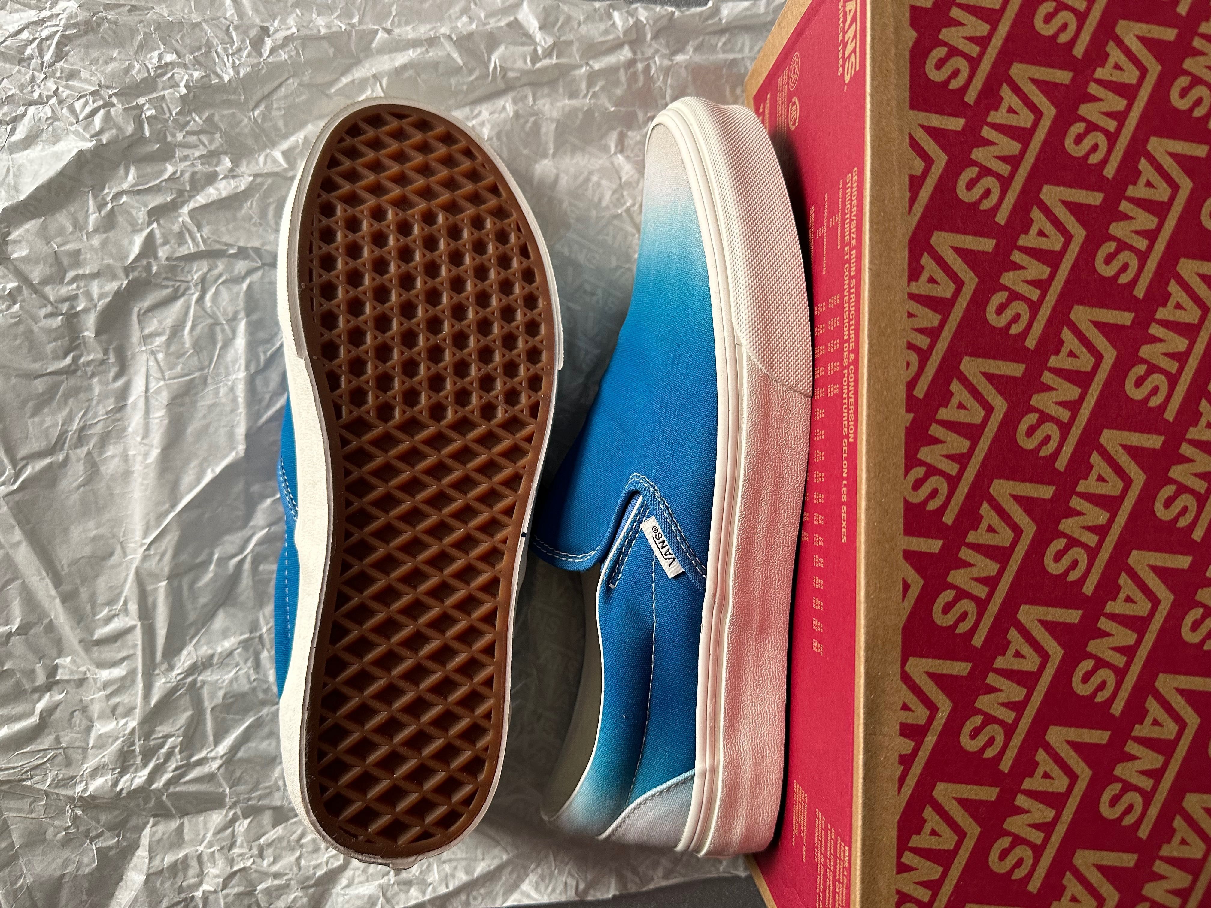 Vans Classic Slip-o
Ombre Mediterranean Blue