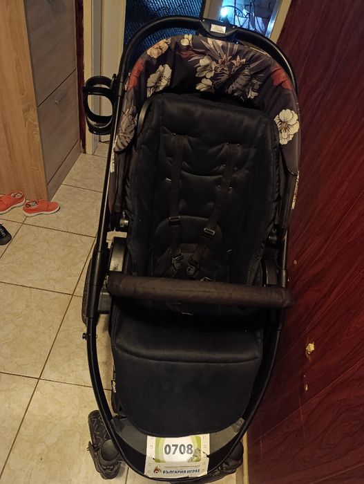 Бебешка количка Hauck Saturn R Wild Blooms black