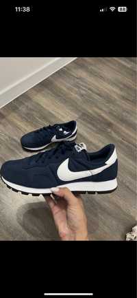 Nike Air Pegasus 83, marime 43,5