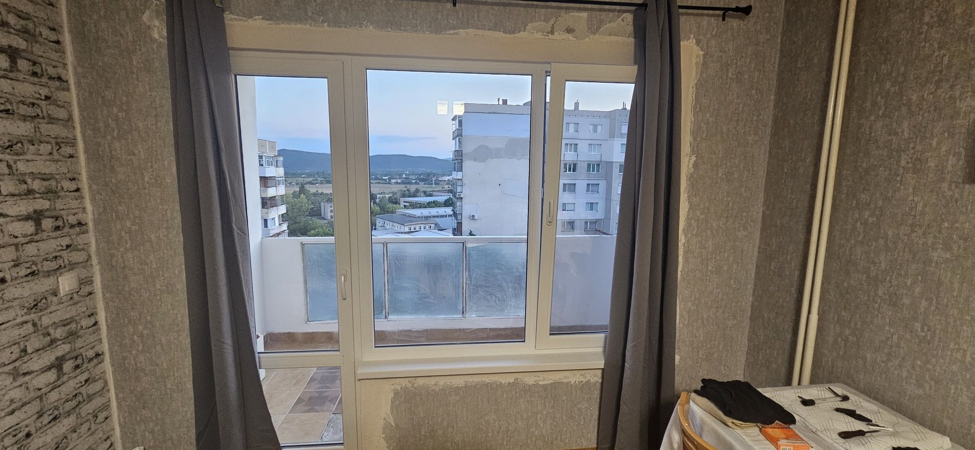 Продавасе апартамент панел 68 квадрата .