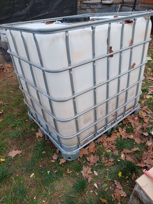 Butoi 1000l apa menajera