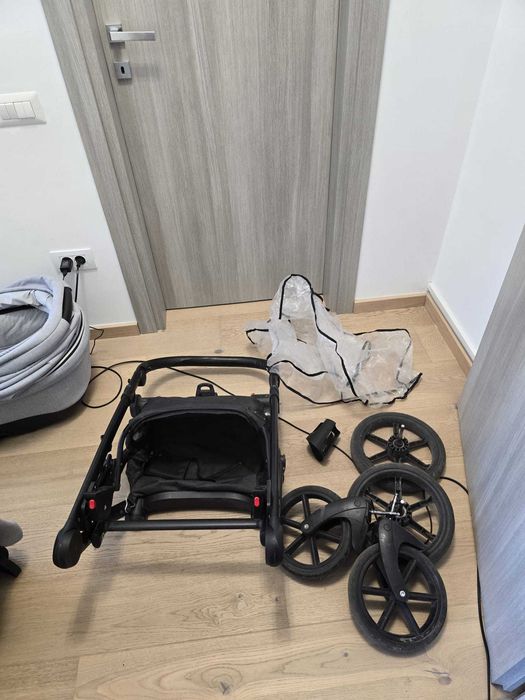 Carucior copii Bexa 3 in 1, patut cu saltea, tarc si cantar