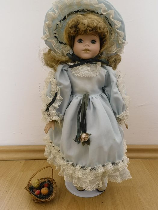 Порцеланови колекционерски кукли