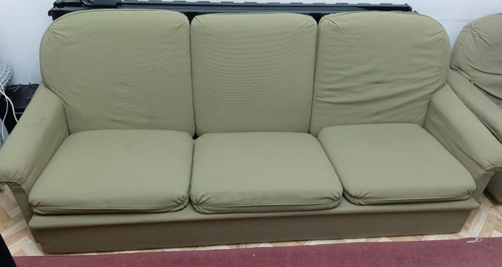 Диван и два кресла