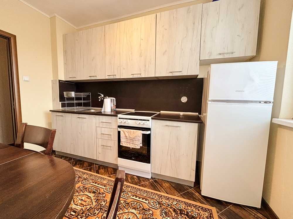 Дава се под наем Двустаен апартамент в Русе, Център - 65 кв.м за 382.5 € - Снимка #12