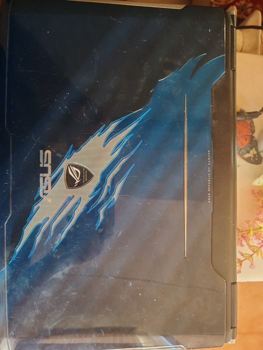 laptop Asus gaming FHD și Xbox one x