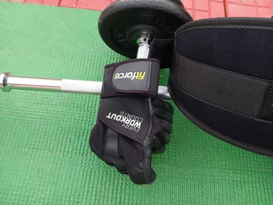 Gantere fitness , bara haltere , brâu si manusi