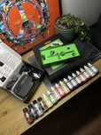 Kit aerograf IWATA Neo + compresor Neo Air + vopsele Meeden