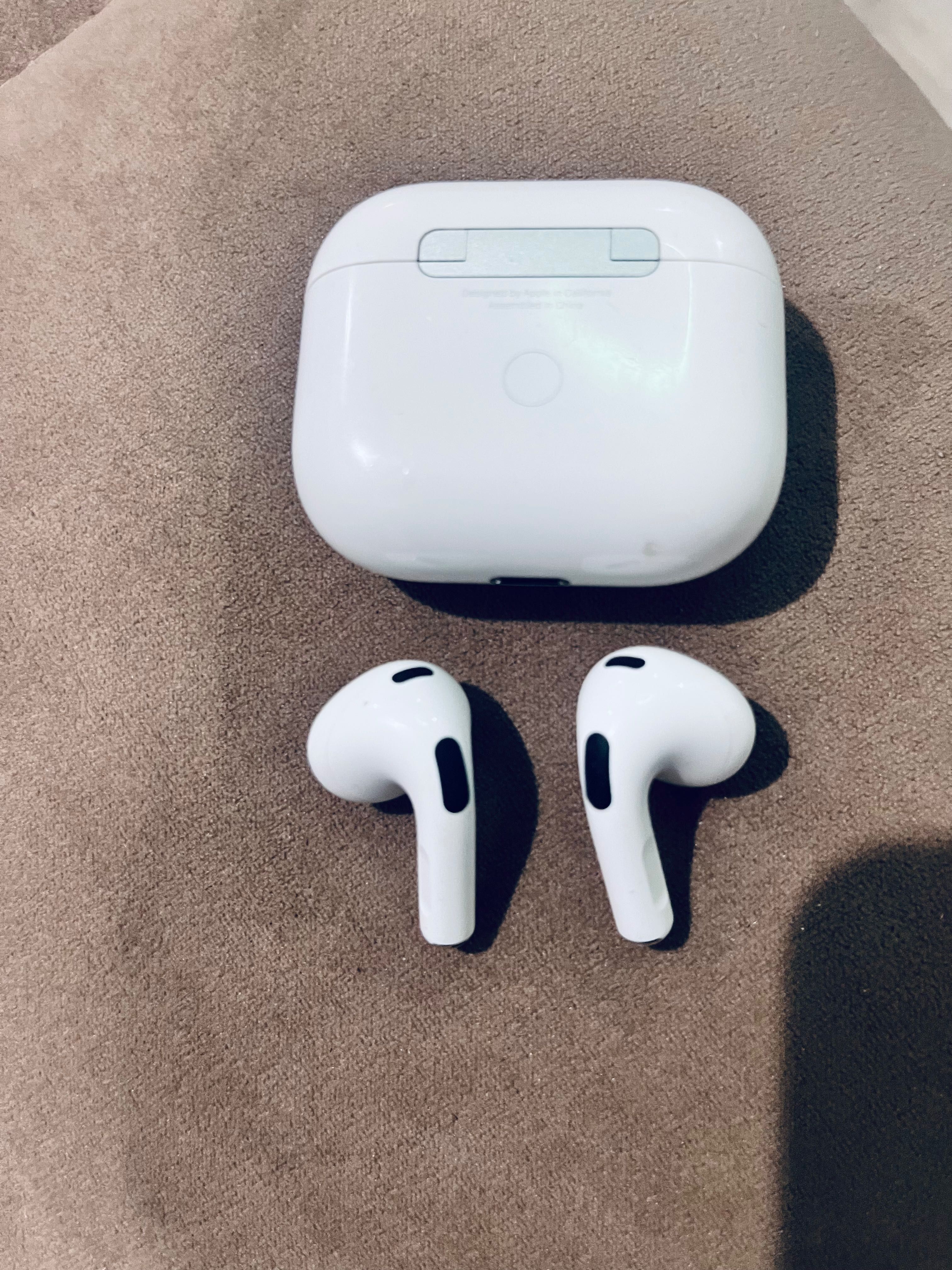 AirPods-3 лучшие.