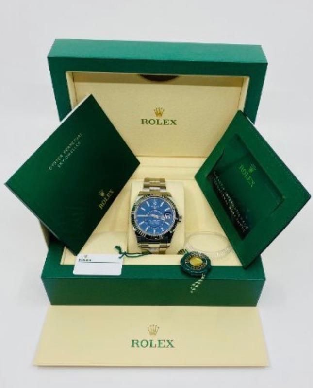 Rolex sky dweller blue/white/black/black&gold