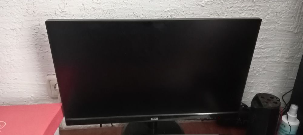 Монитор 22" Q-MAX.