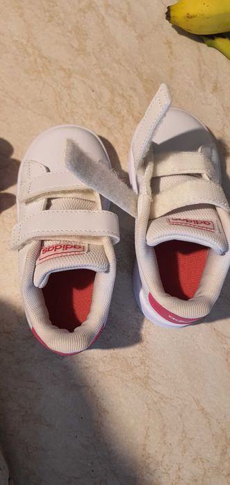 Adidasi adisas marimea 24 fetite