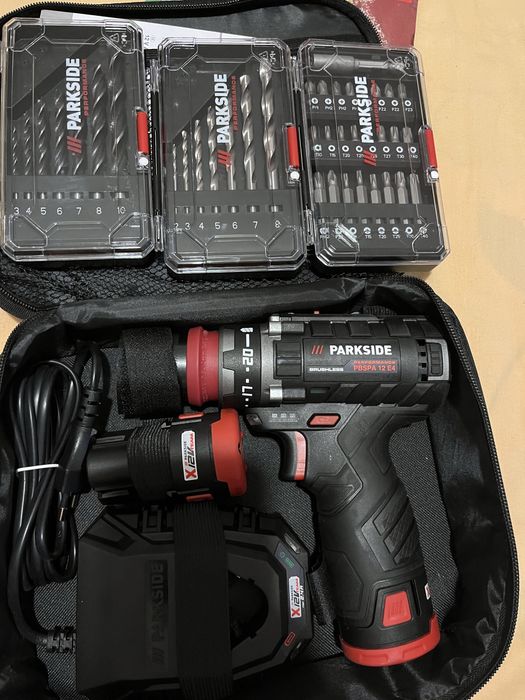 Bormasina cu acumulator 36 piese