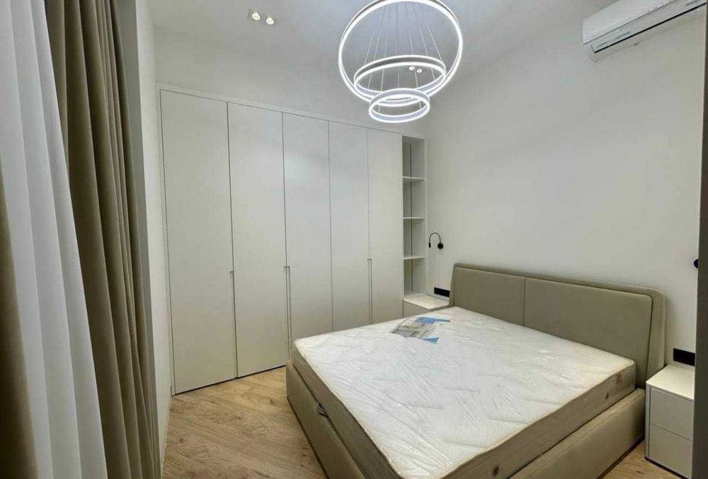 срочно продается новый уютный квартира  + бонус мебел тех и парковка !