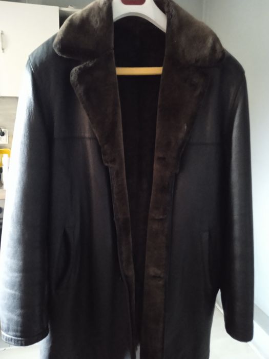 Продам кожаную дублёнку.