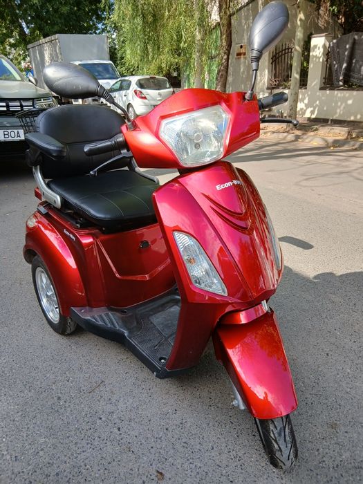 Scuter cărucior electric