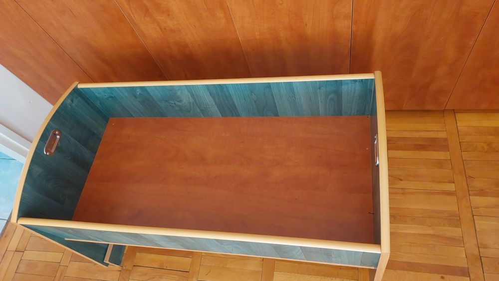 Pătuț bebeluși puțin folosit