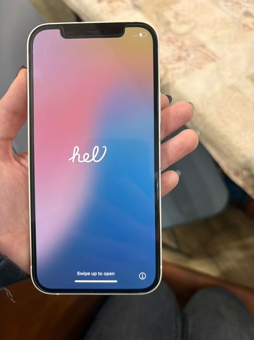 Айфон 12 като нов