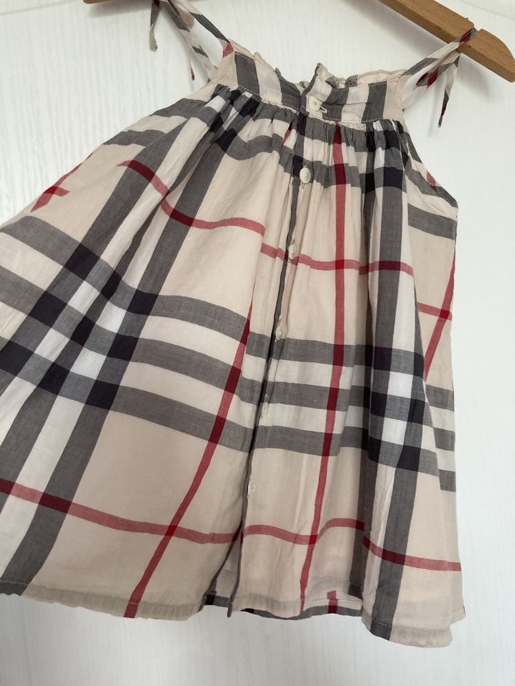 Burberry baby оригинална рокля