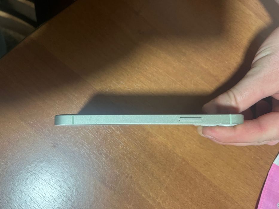 Vand sau schimb iphone 12