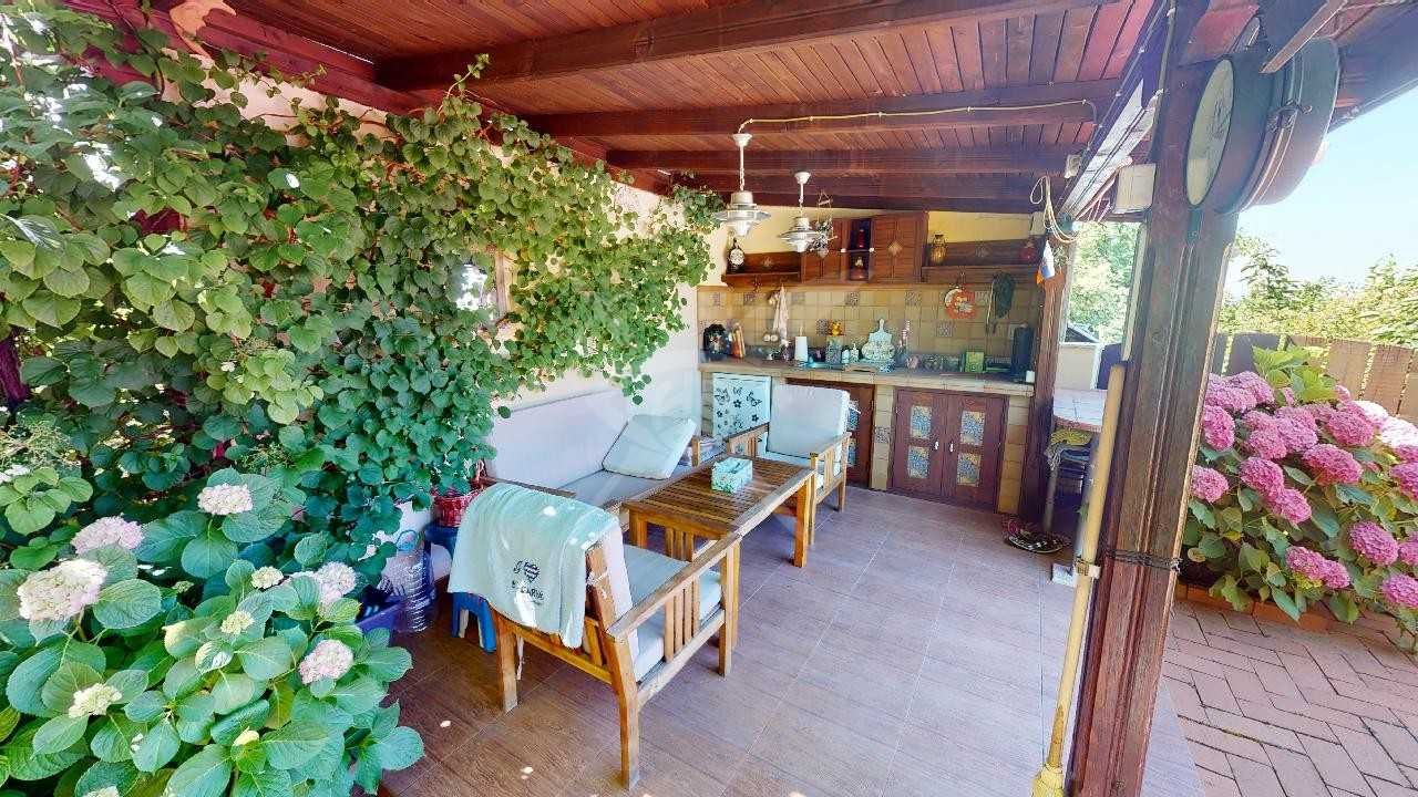Продава се Къща в с. Кошарица, Област Бургас - 364 кв.м за 1058 €/кв.м - Снимка #9