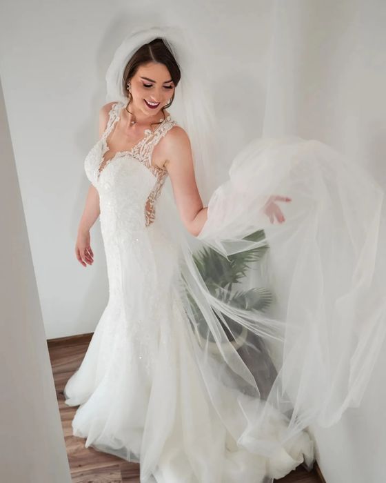 Rochie de mireasa tip sirena