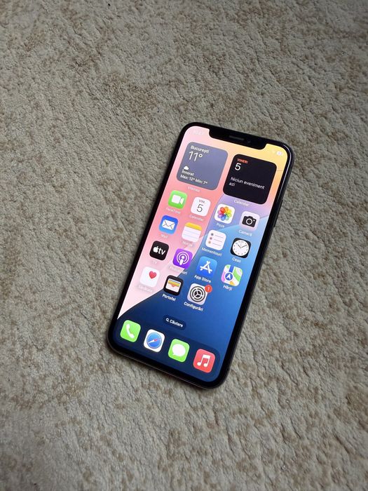 iPhone XS | 64 GB