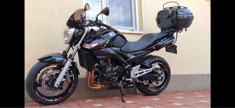 Suzuky gsr 600 2009