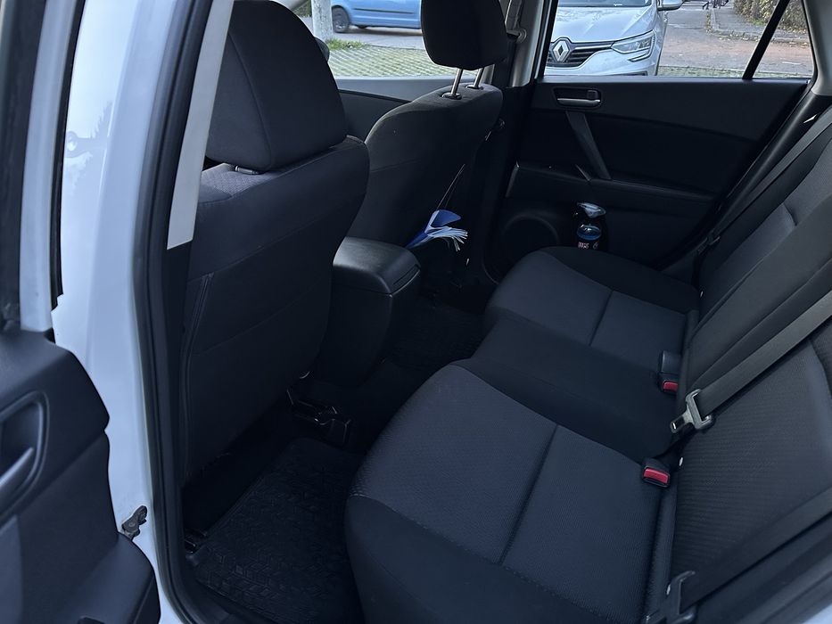 Mazda 3, 1.6 bl , motorina, 2009 consum 4,5l/100km