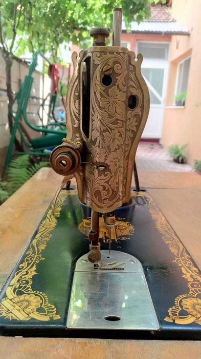 Masina de cusut Singer cu seria EA 902815