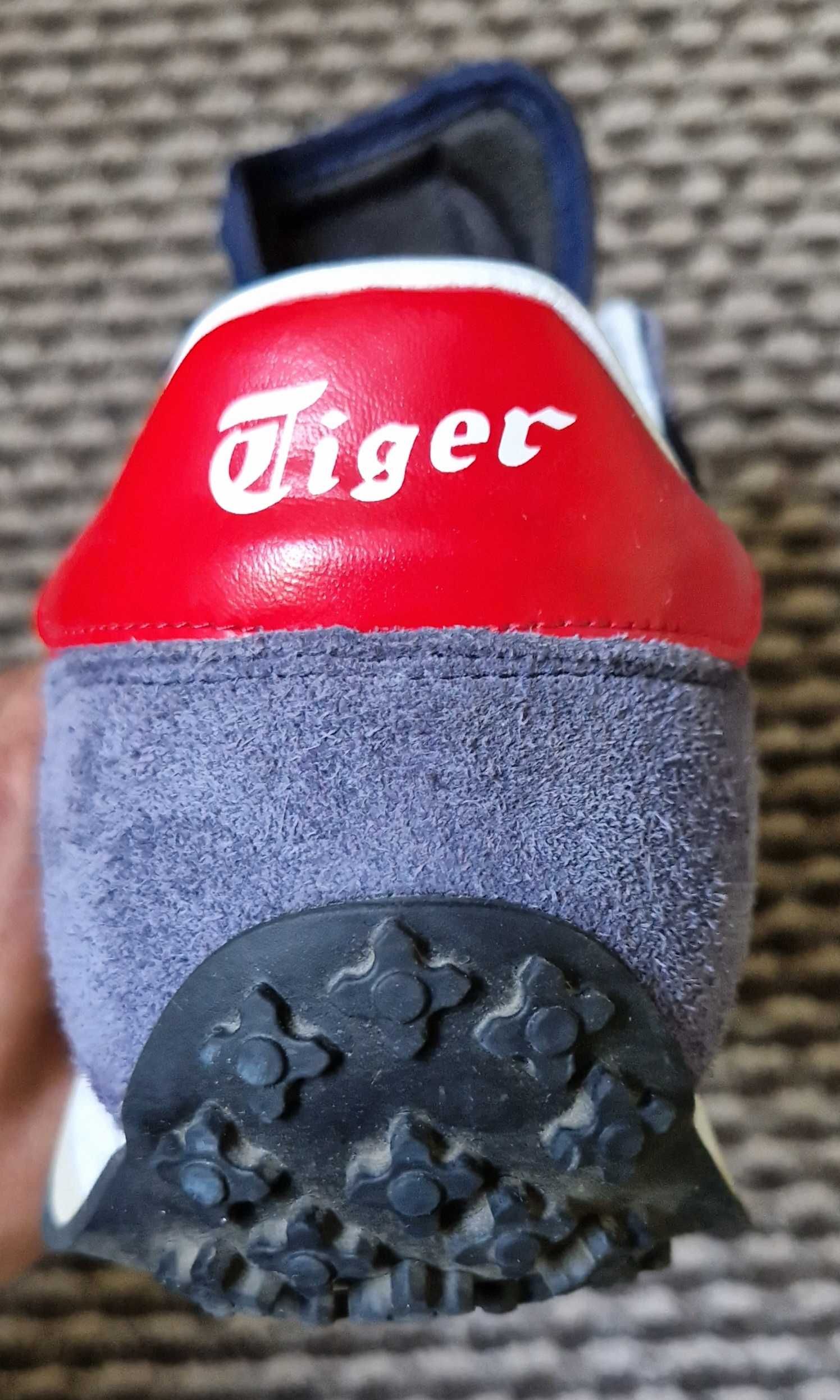 Onitsuka Tiger Adidasi 300 lei