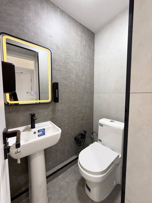 Ул.Мукимий Камиш евро офис 40кв.м под любой бизнес срочно