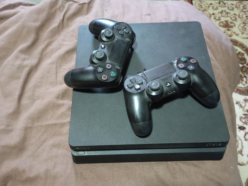 PlayStation 4 Slim 500GB