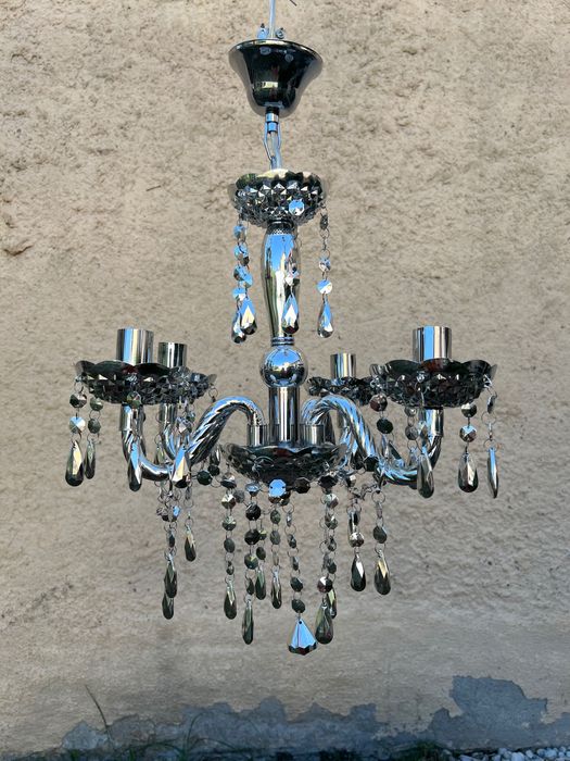 Candelabru argintiu
