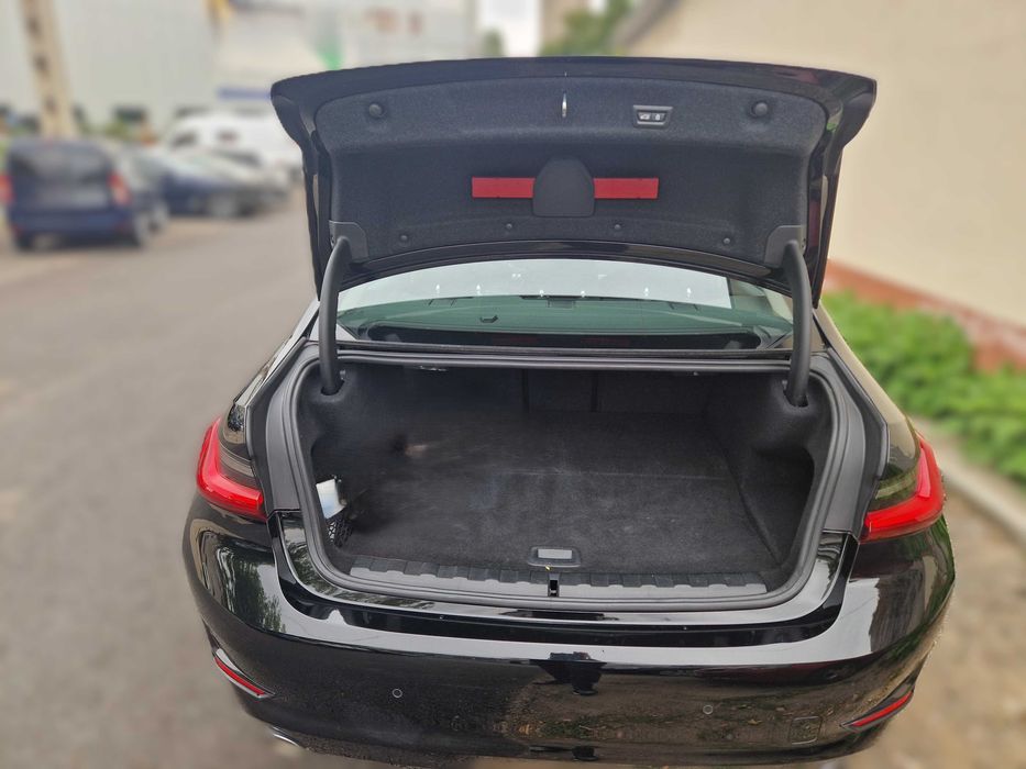 Bmw 330 e plug in hybrid