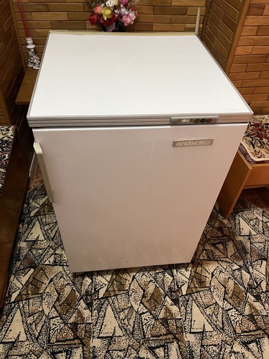 Lada frigorifica cu 4 sertare